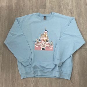 Small shop 25th Cake Castle sweatshirt size XL Magic Kingdom Walt Disney World